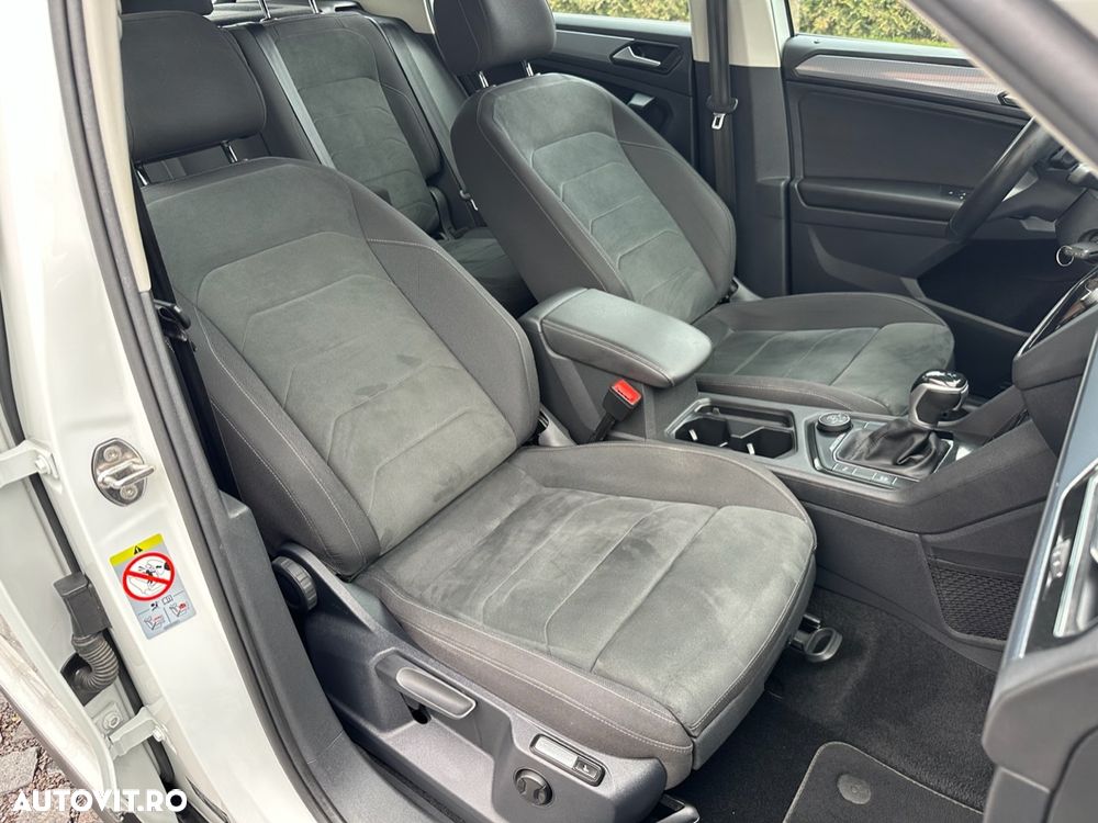 Volkswagen Tiguan 2.0 TDI SCR 4MOTION DSG Elegance - 14