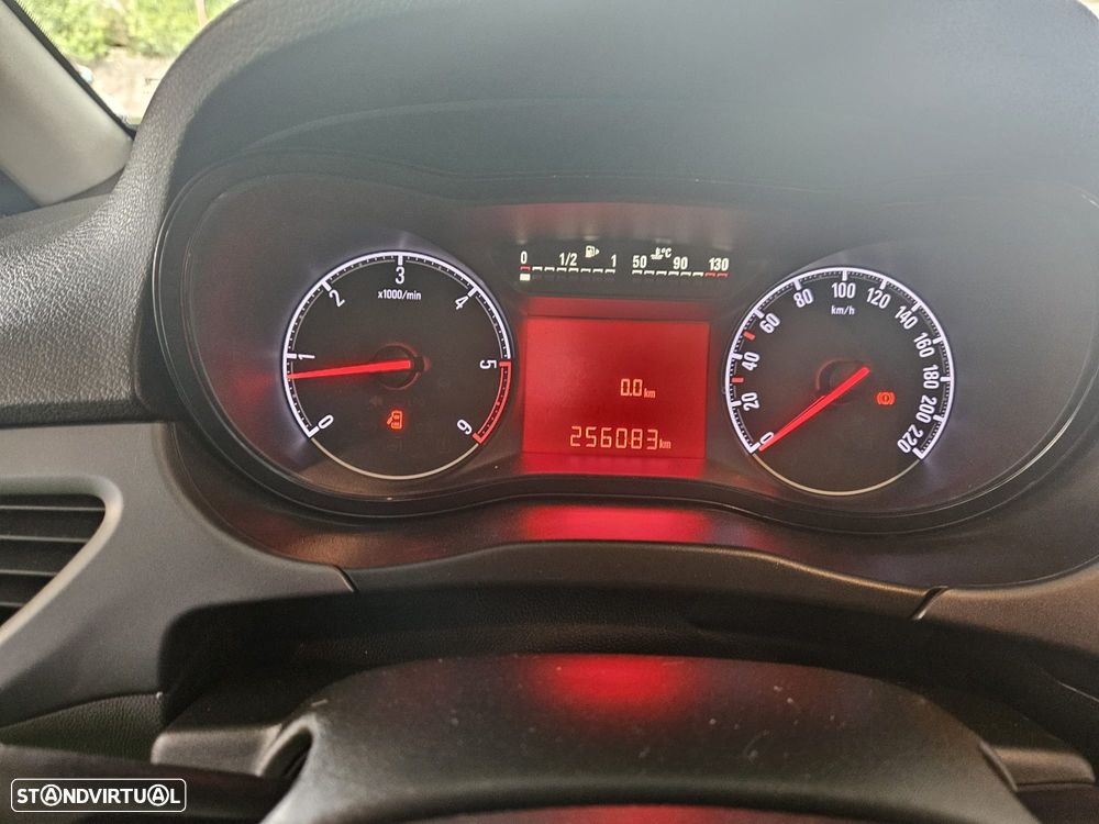 Opel CORSA-E VAN IVA DEDUTÍVEL - 14