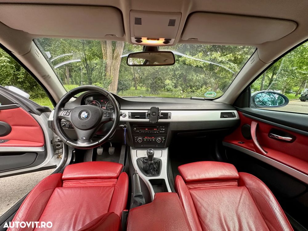 BMW Seria 3 325i - 12