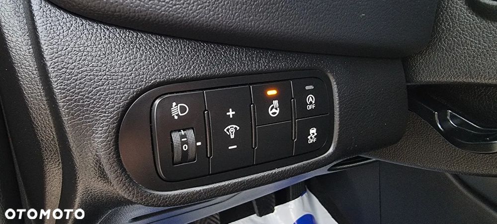 Kia Carens 1.6 GDI Dream Team Edition - 16