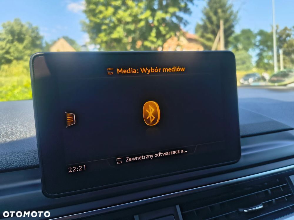 Audi A4 Avant 2.0 TDI DPF clean diesel Ambiente - 33