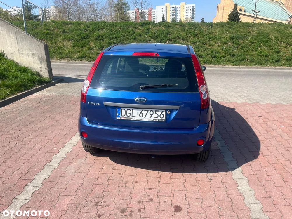 Ford Fiesta 1.3 Trend - 19