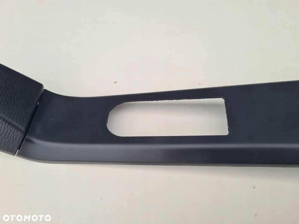 VW T5 T5 LIFT MULTIVAN tapicerka osłona boczka lewy przód 7H5868087 - 2