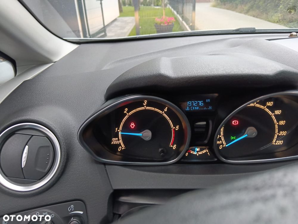 Ford Fiesta 1.5 TDCi Ambiente - 4