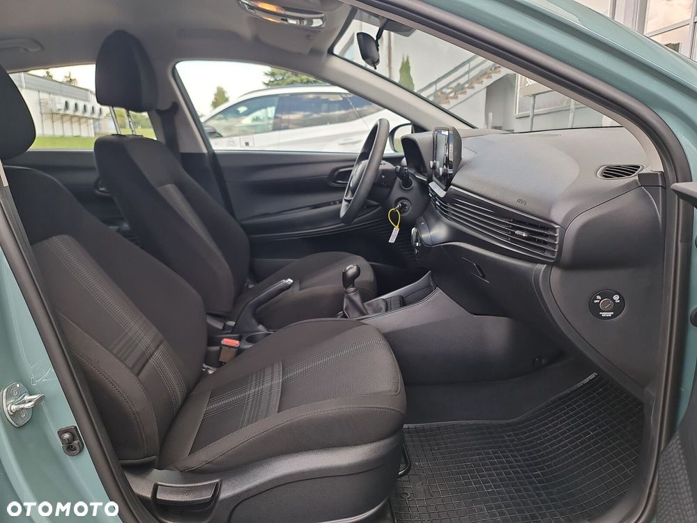 Hyundai i20 1.2 Pure - 25