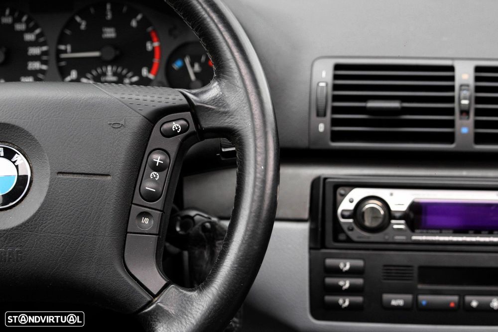 BMW 320 dA Sport - 25