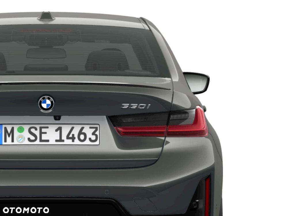 BMW Seria 3 330i xDrive - 7
