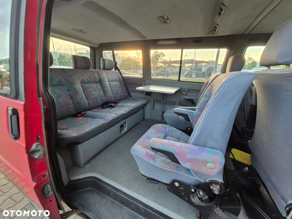 Volkswagen Multivan D - 16