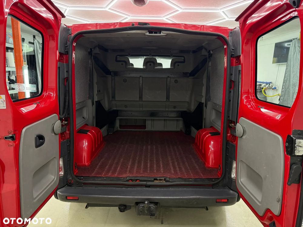 Renault Trafic - 25