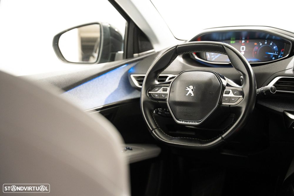 Peugeot 5008 1.2 PureTech Allure EAT8 - 27