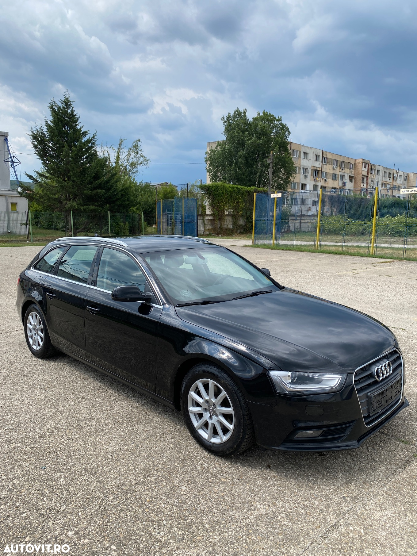 Audi A4 Avant 2.0 TDI e DPF Attraction - 9