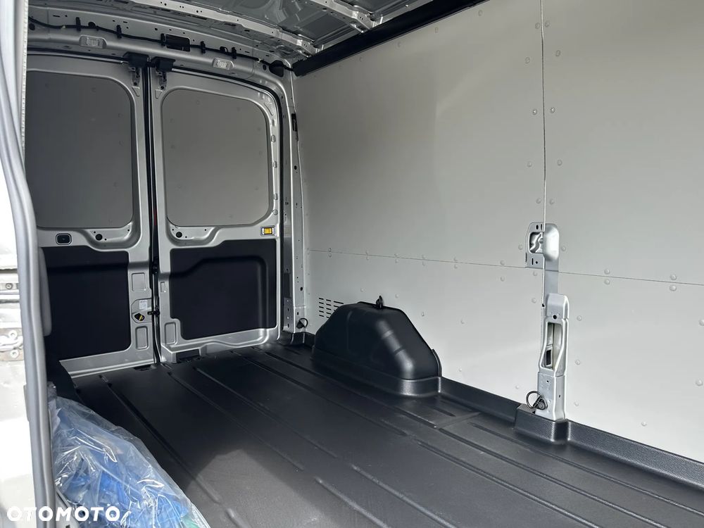 Ford Transit - 7