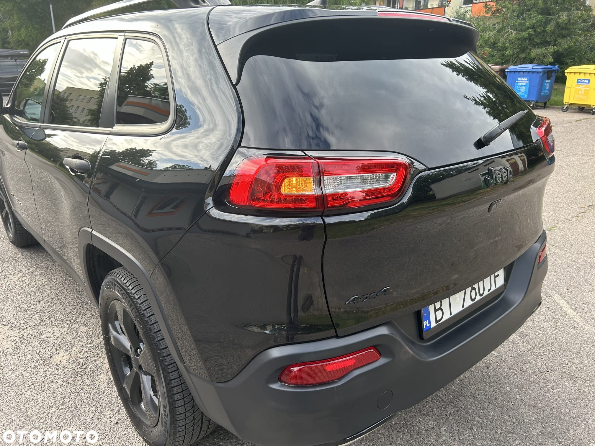Jeep Cherokee - 14