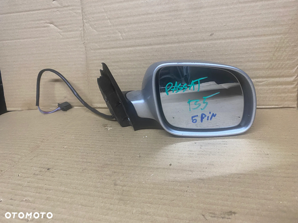 LUSTERKO PRAWE 5PIN VOLKSWAGEN PASSAT B5