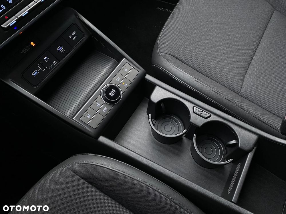 Hyundai Kona 65kWh Executive - 14
