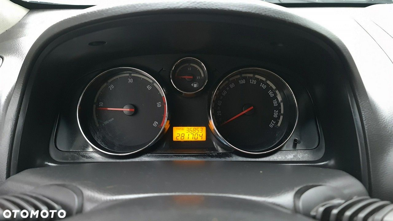 Opel Antara - 23
