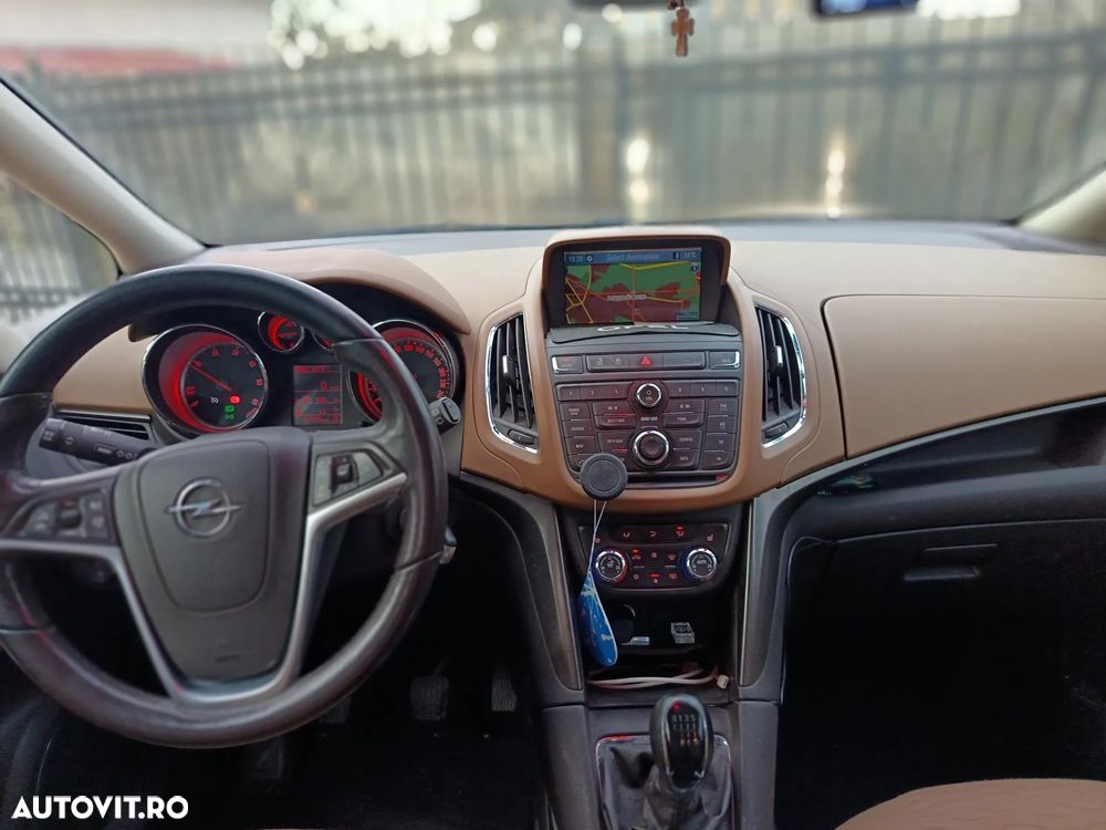 Opel Zafira 2.0 CDTI ECOTEC Start/Stop Cosmo - 8
