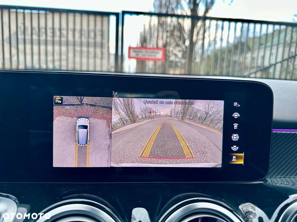 Mercedes-Benz GLB 200 d AMG Line 8G-DCT - 20