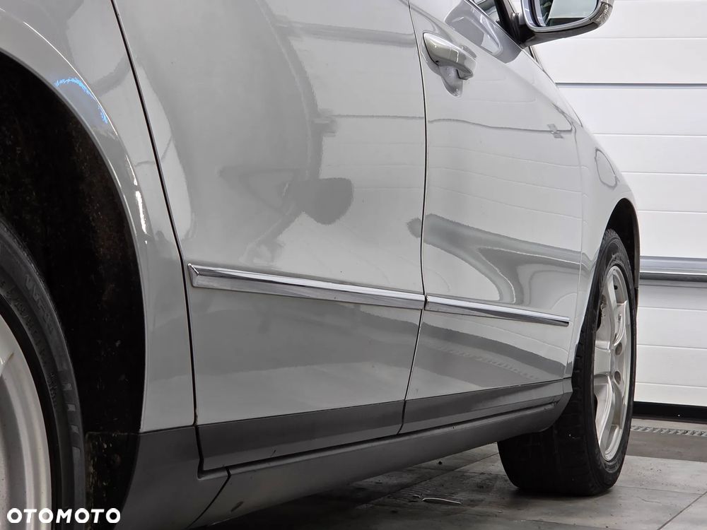 Volkswagen Passat Variant 2.0 TDI BlueMotion Technology DPF Comfortline - 28