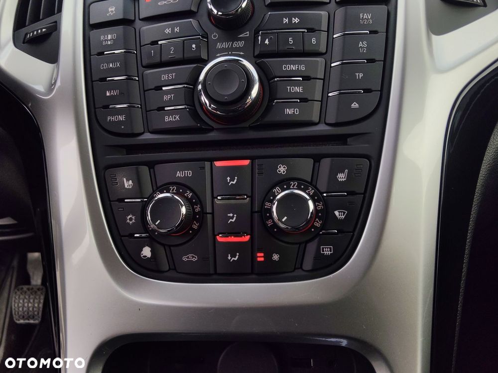 Opel Astra 1.6 Cosmo - 30