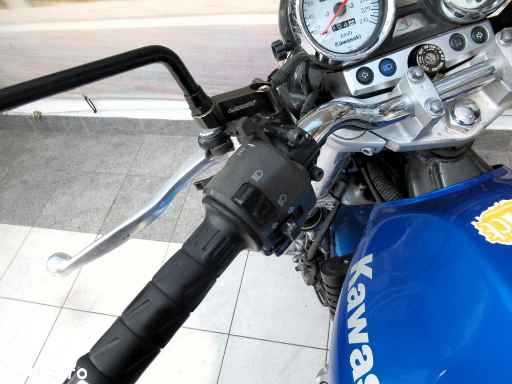 Kawasaki ZR - 13