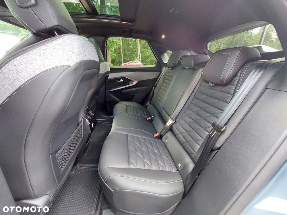 Peugeot 3008 1.2 PureTech mHEV GT Exclusive e-DCS6 - 12