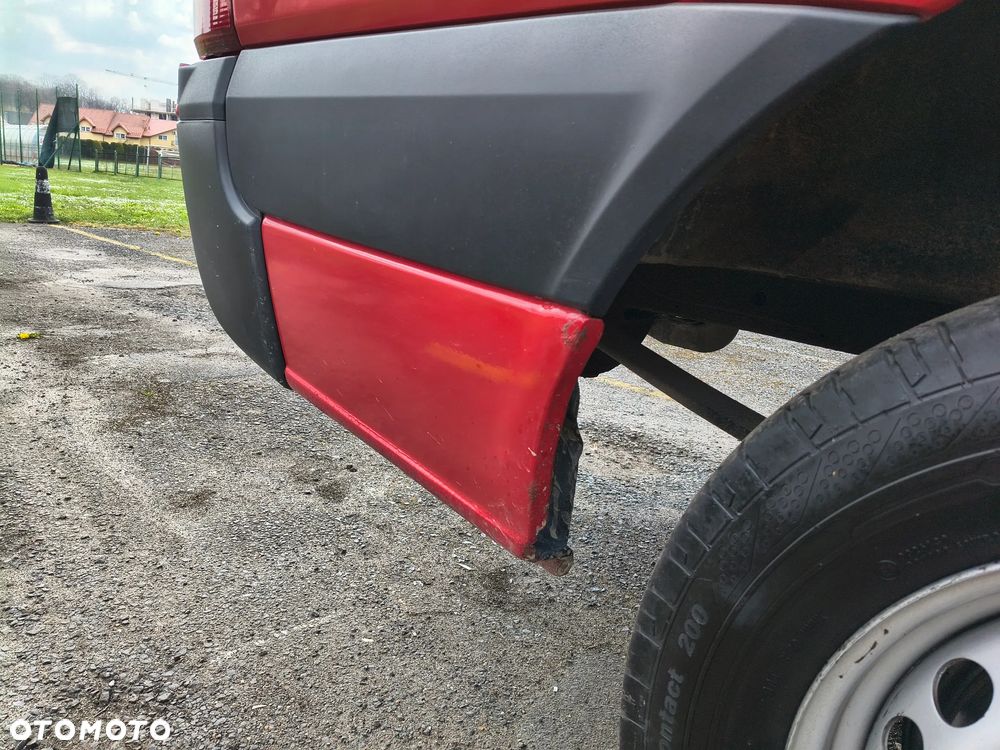 Mercedes-Benz Sprinter - 11