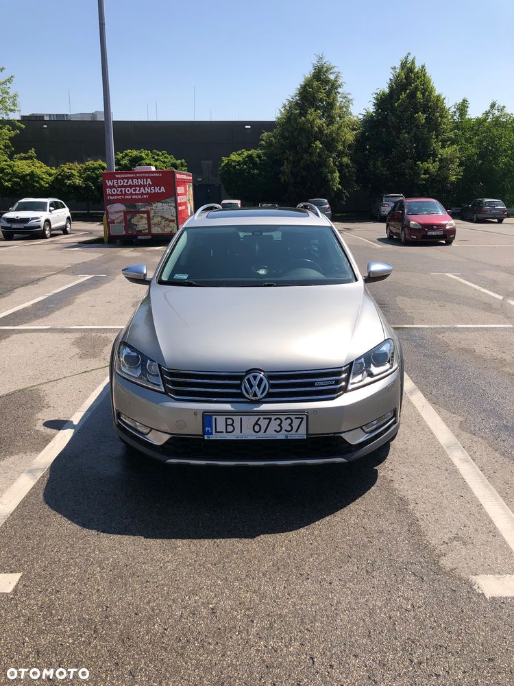 Volkswagen Passat - 4