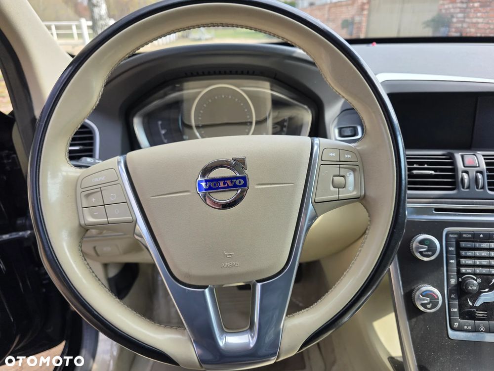 Volvo XC 60 - 13