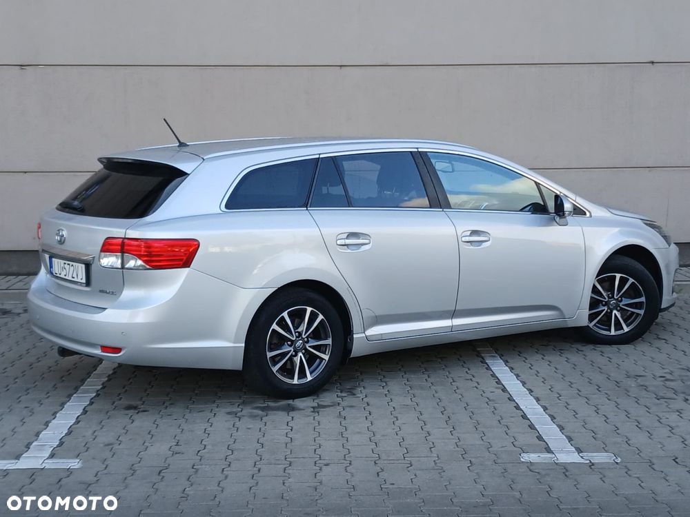 Toyota Avensis 1.8 Edition - 15