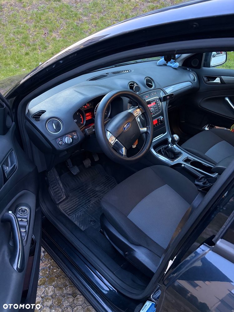 Ford Mondeo 1.6 TDCi Ambiente - 7