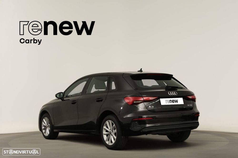Audi A3 Sportback 30 TDI Advanced - 4