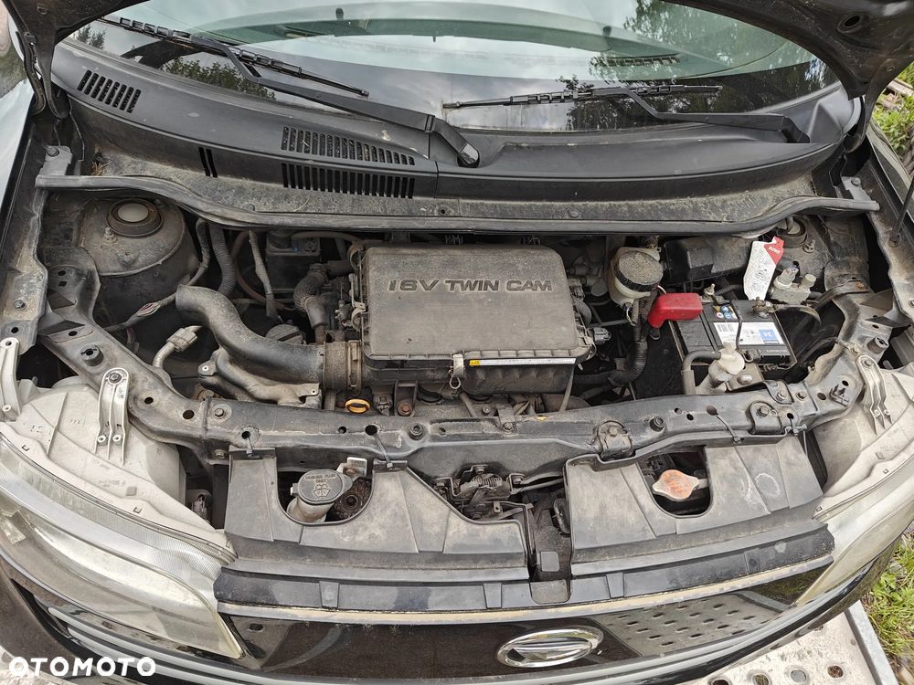 Daihatsu Materia 1.5 - 15
