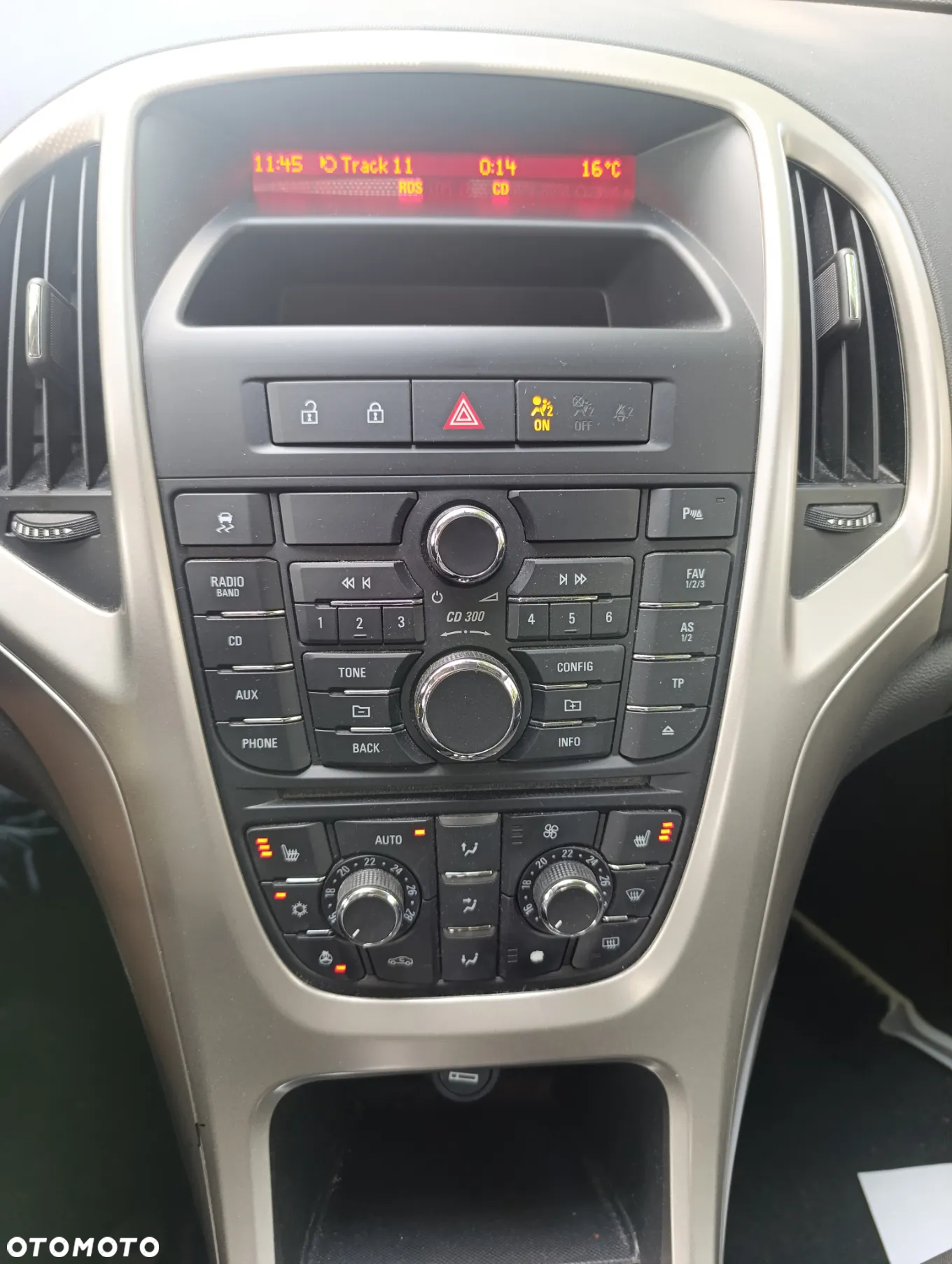 Opel Astra 1.4 Turbo Exklusiv - 14
