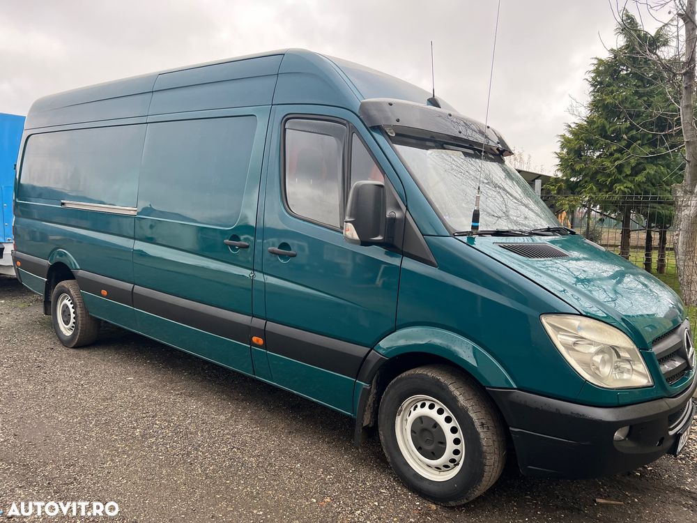 Mercedes-Benz Sprinter - 2