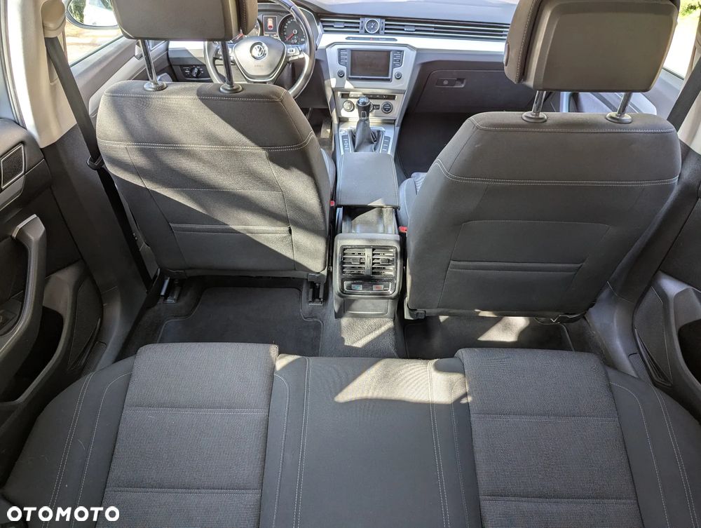 Volkswagen Passat 1.8 TSI BMT Comfortline - 18