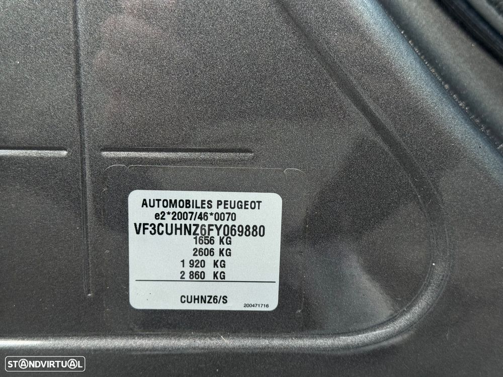 Peugeot 2008 1.2 PureTech Allure - 25