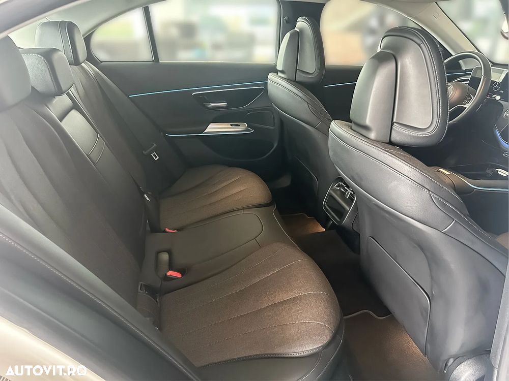 Mercedes-Benz E 220 d 9G-TRONIC Edition AVANTGARDE - 12