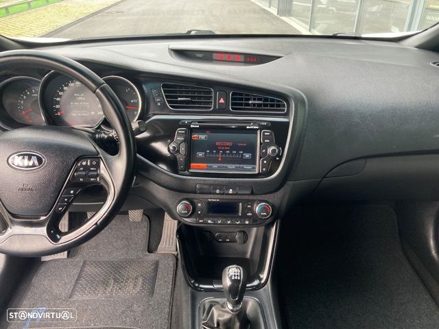 Kia Ceed S Coupé 1.6 CRDi TX Sport - 18