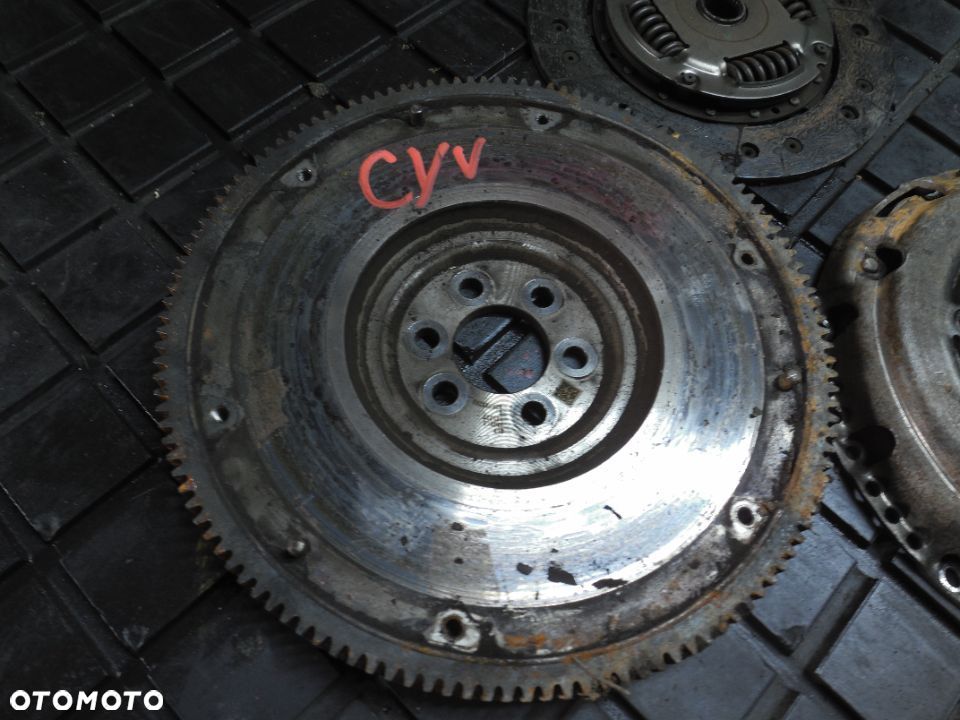 KOŁO DWUMASOWE SPRZĘGŁO SEAT VW 1.2 TSI 16V 110KM CYV - 2