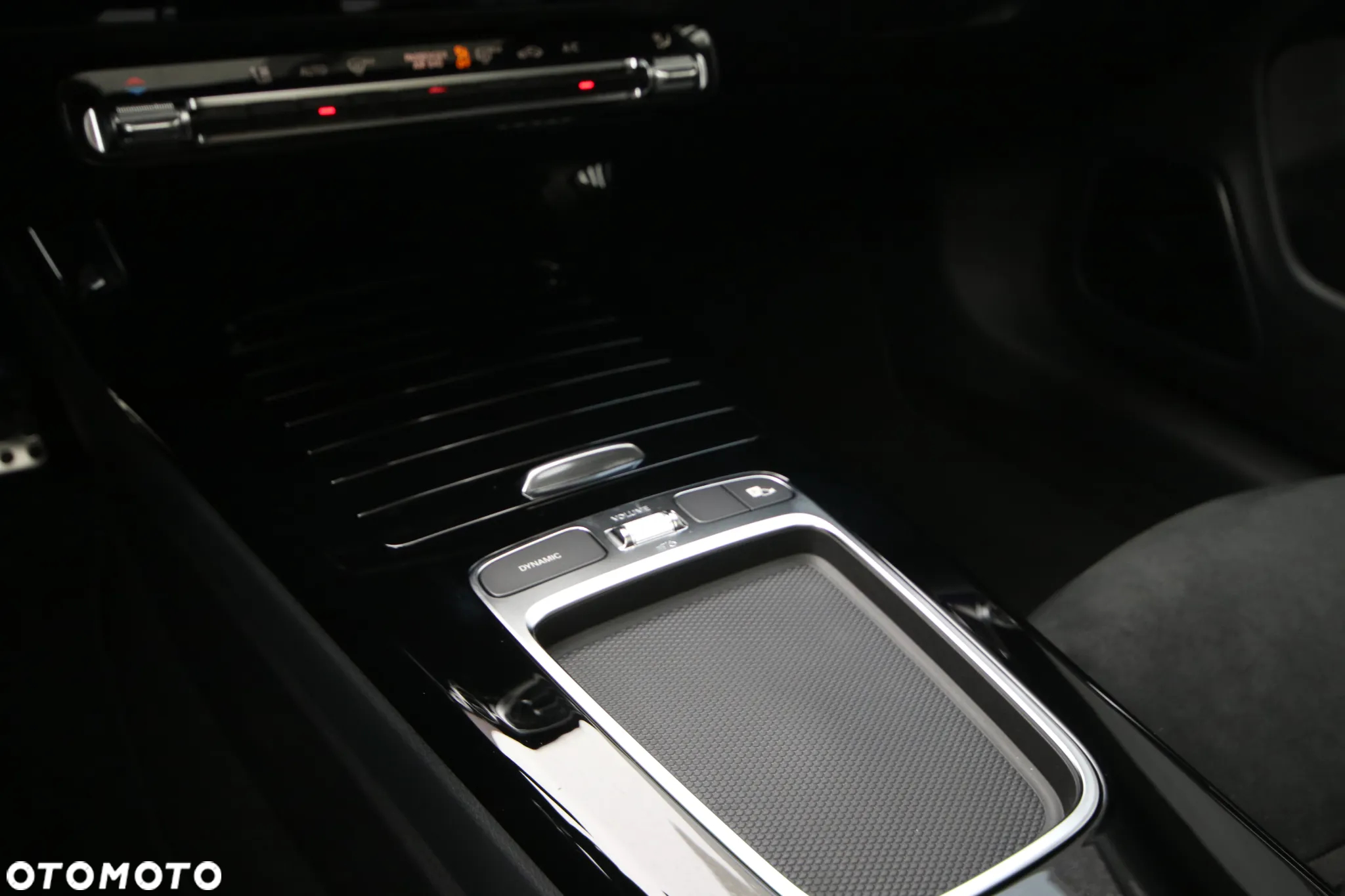 Mercedes-Benz CLA 220 AMG Line 7G-DCT - 19