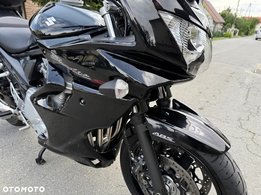 Suzuki V-STROM - 11