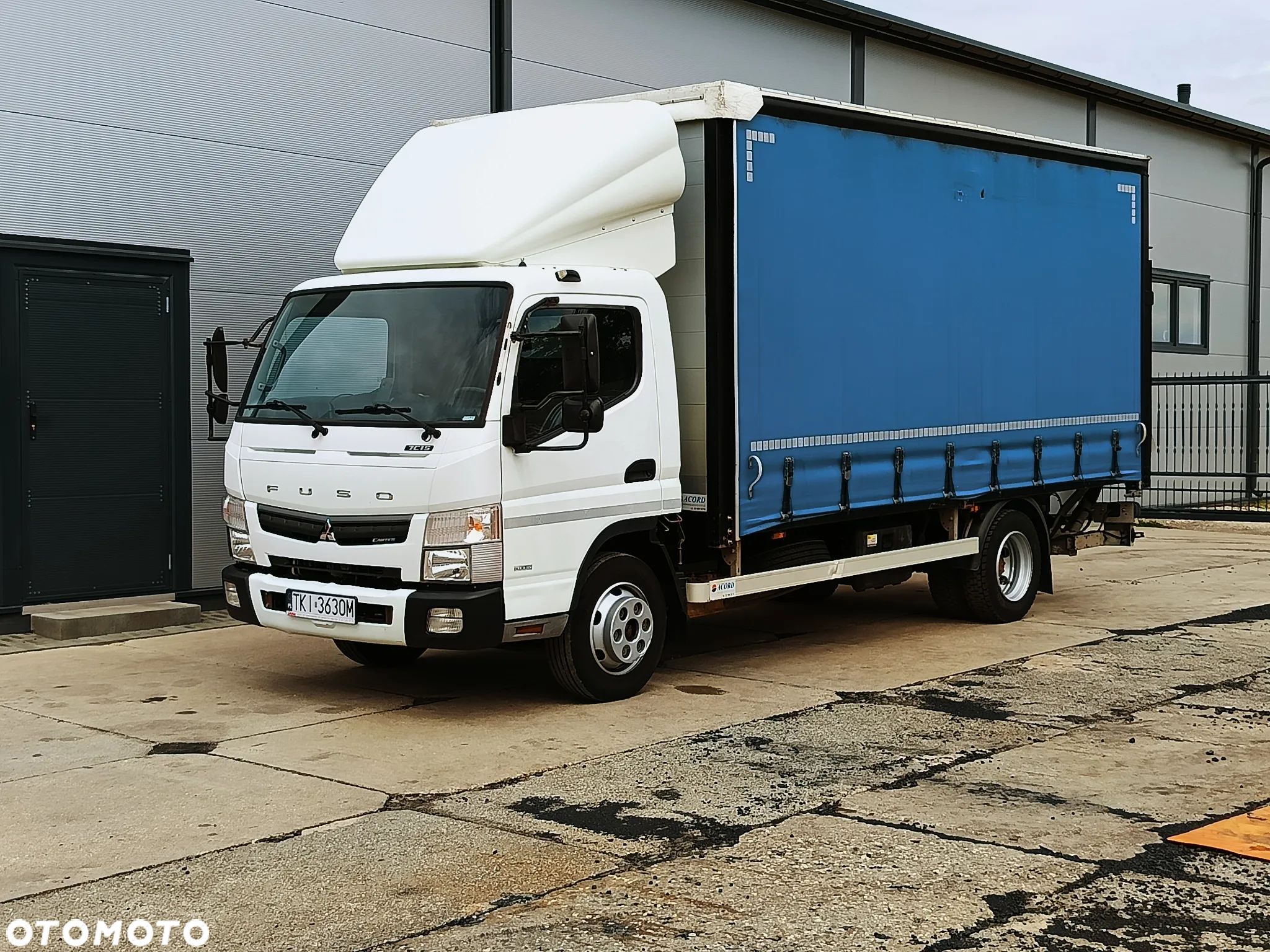 FUSO Canter 7c15 - 1