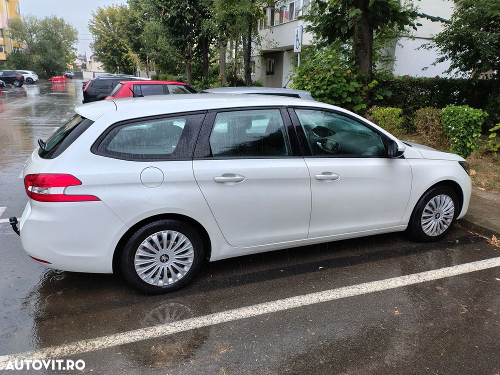 Peugeot 308 SW 1.2 L PureTech Turbo Access - 4