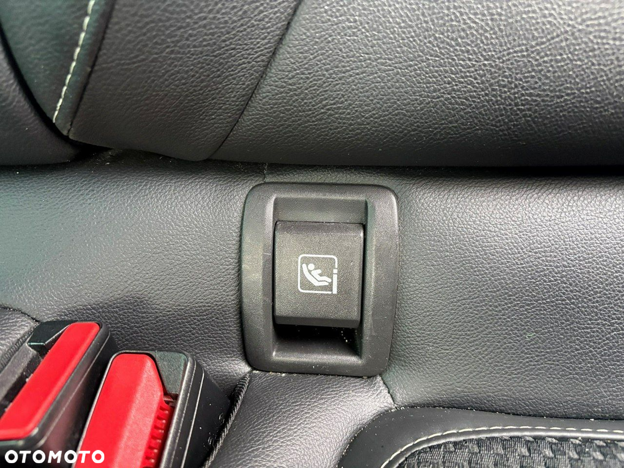 Renault Megane Grandtour ENERGY TCe 140 EDC BOSE EDITION - 14