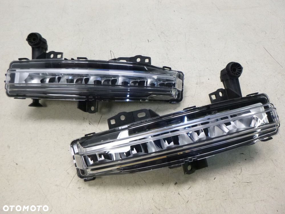 RANGE ROVER VELAR L460 HALOGEN PRAWY LEWY PRZÓD LED PRZECIWMGIELNA - 2