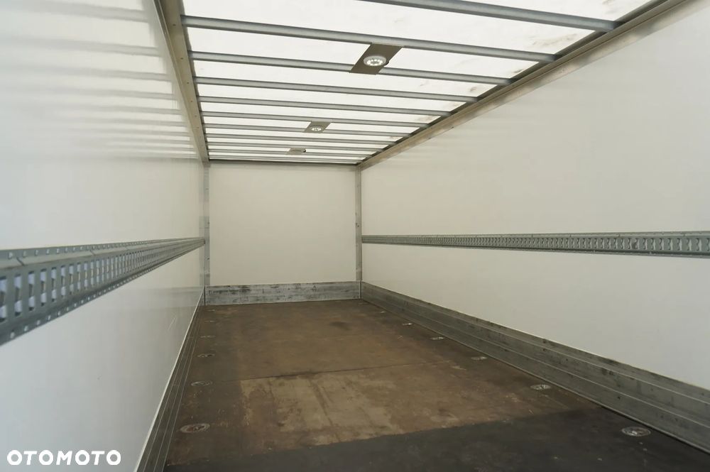 DAF LF 12.210 kontener 18 palet z windą / 50 tys.km /2024 - 14