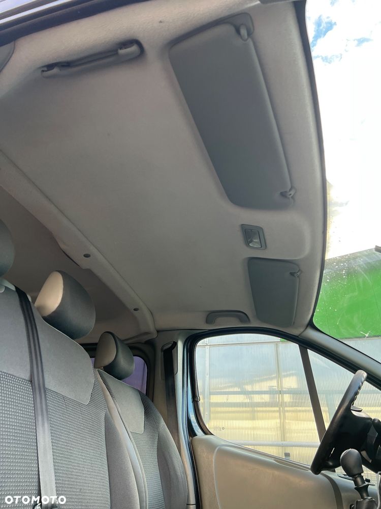 Opel Vivaro - 20
