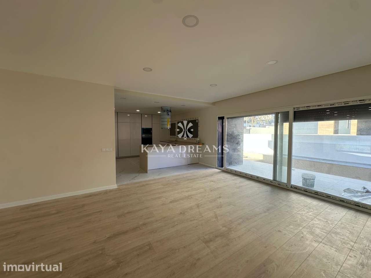 Moradia T5 com Piscina - Nova a estrear em Torres Vedras - Grande imagem: 5/40