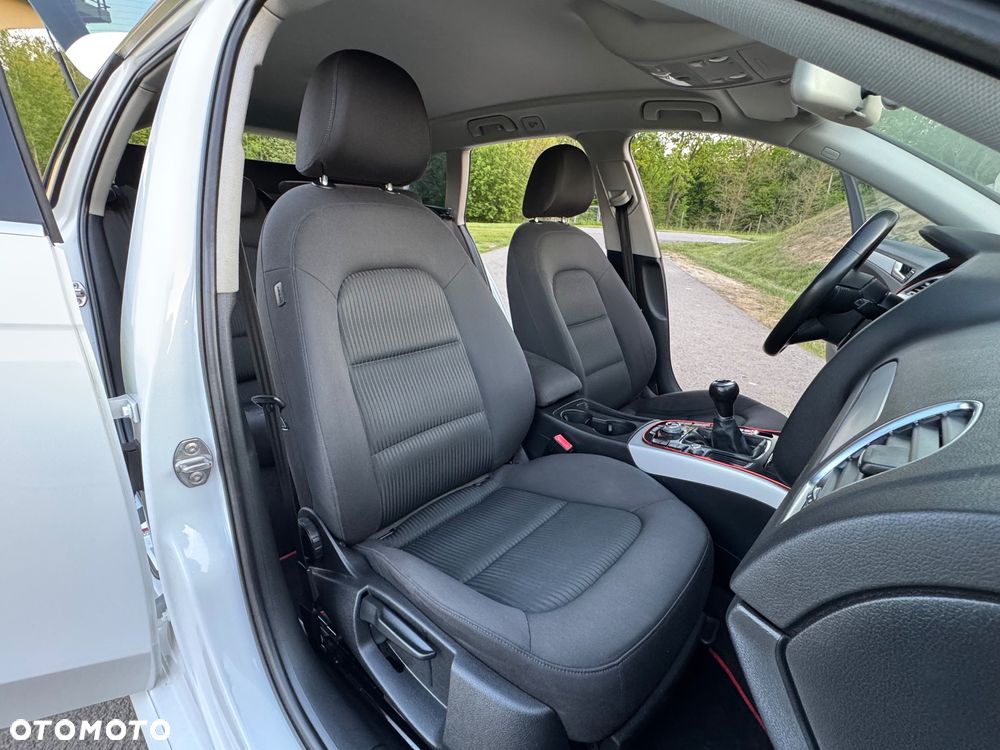 Audi A4 Avant 2.0 TDI DPF S line Sportpaket - 28